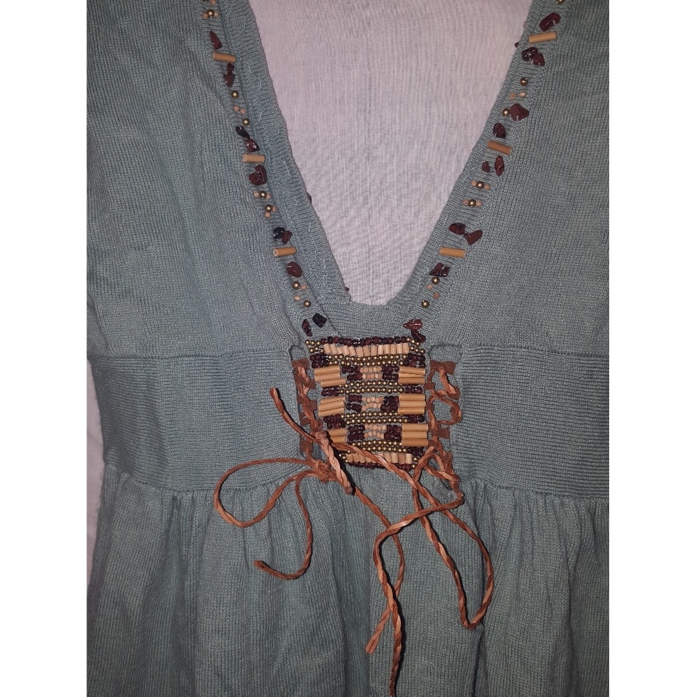 LaRok Beaded Sweater Size Small - Picture 4 of 7